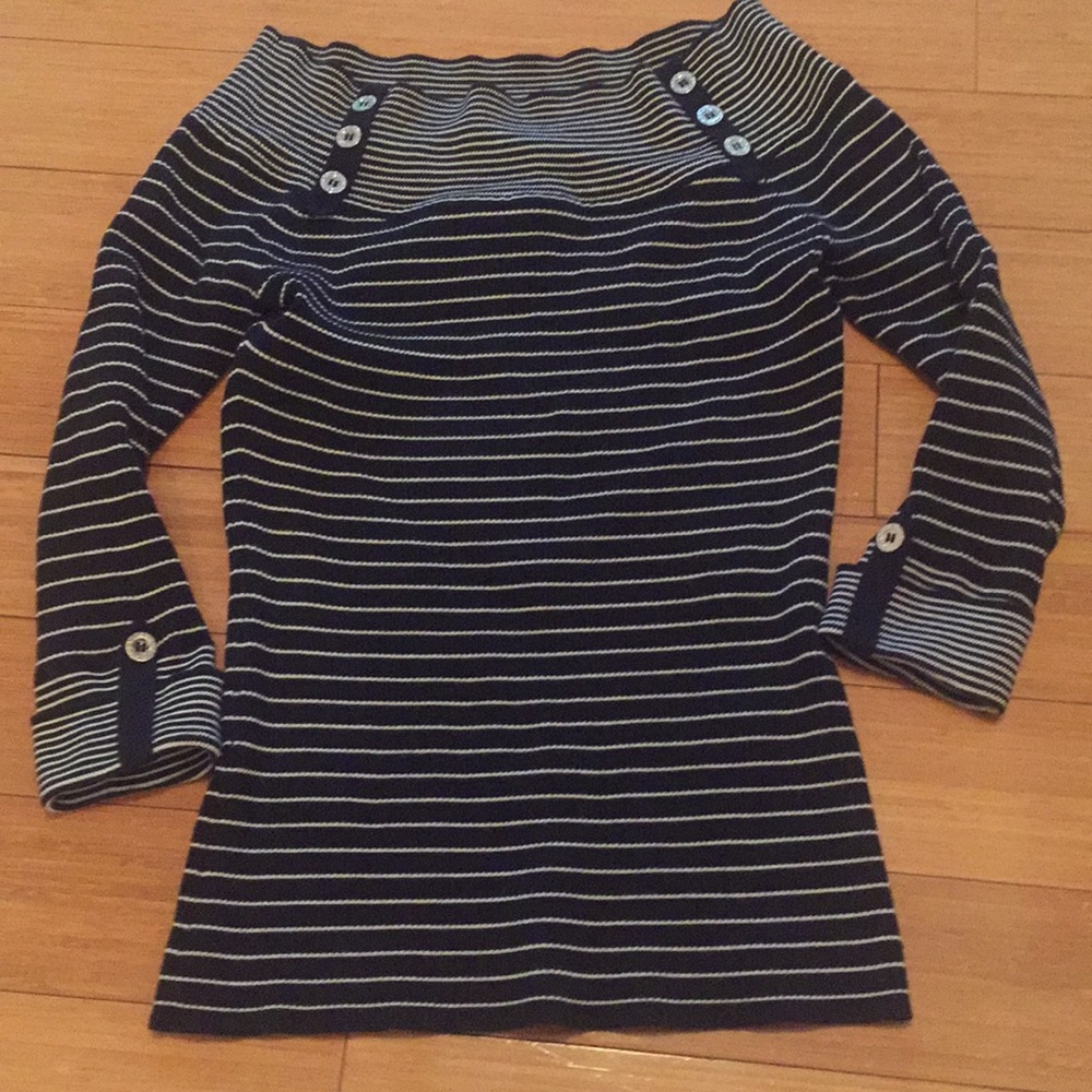 Medium. White house black market. Sweater